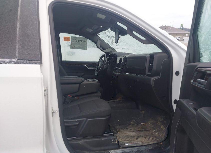 Photo 5 of 2024 Chevrolet Silverado 1500 4WD SHORT BED LT (VIN 1GCUDDE88RZ205571)