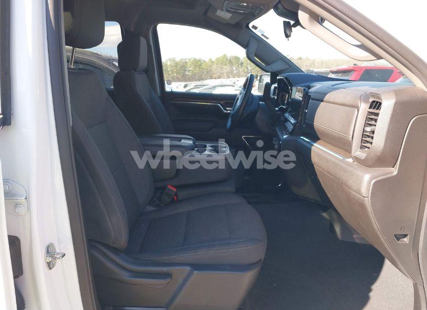 Photo 5 of 2023 Chevrolet Silverado 1500 4WD STANDARD BED LT (VIN 1GCUDDED2PZ317602)