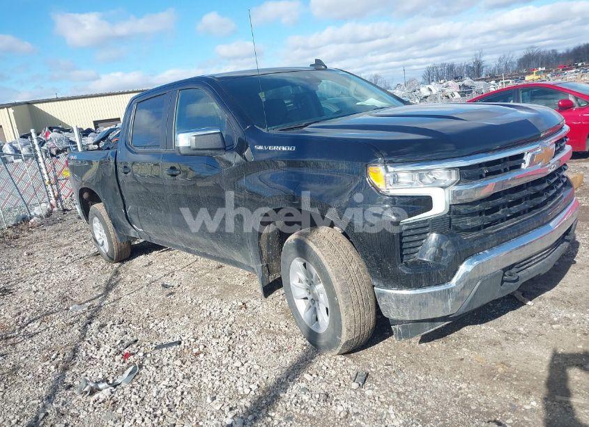 2023 Chevrolet Silverado 1500 4WD STANDARD BED LT (VIN 1GCUDDED2PZ325313) main photo