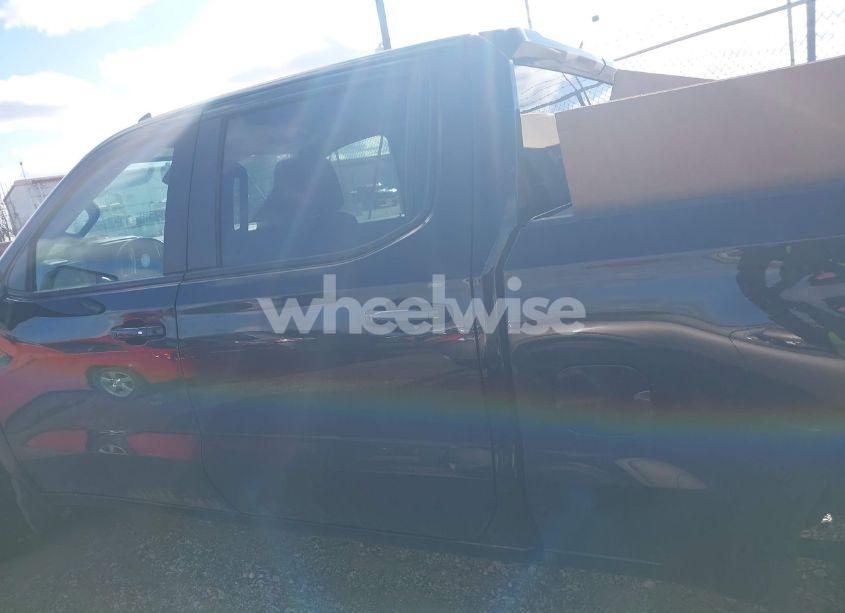 Photo 14 of 2023 Chevrolet Silverado 1500 4WD STANDARD BED LT (VIN 1GCUDDED2PZ325313)