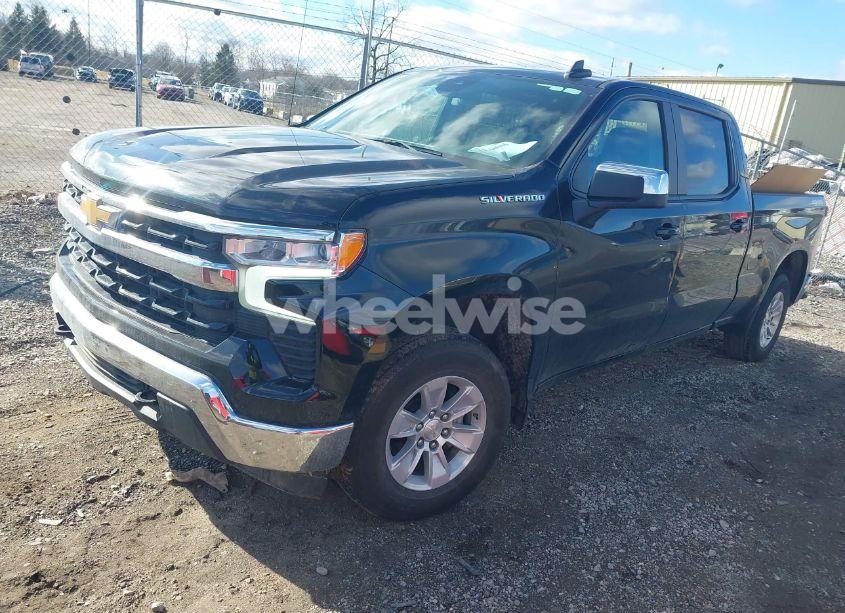 Photo 2 of 2023 Chevrolet Silverado 1500 4WD STANDARD BED LT (VIN 1GCUDDED2PZ325313)