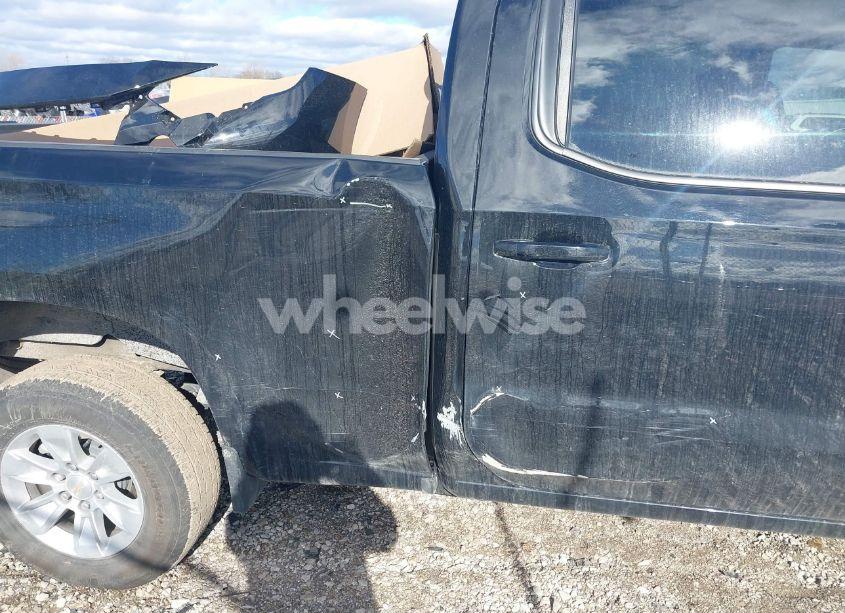 Photo 6 of 2023 Chevrolet Silverado 1500 4WD STANDARD BED LT (VIN 1GCUDDED2PZ325313)
