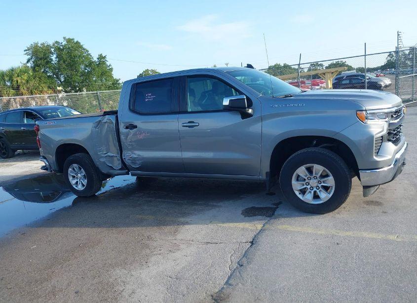 Photo 13 of 2023 Chevrolet Silverado 1500 4WD STANDARD BED LT (VIN 1GCUDDED4PZ322476)