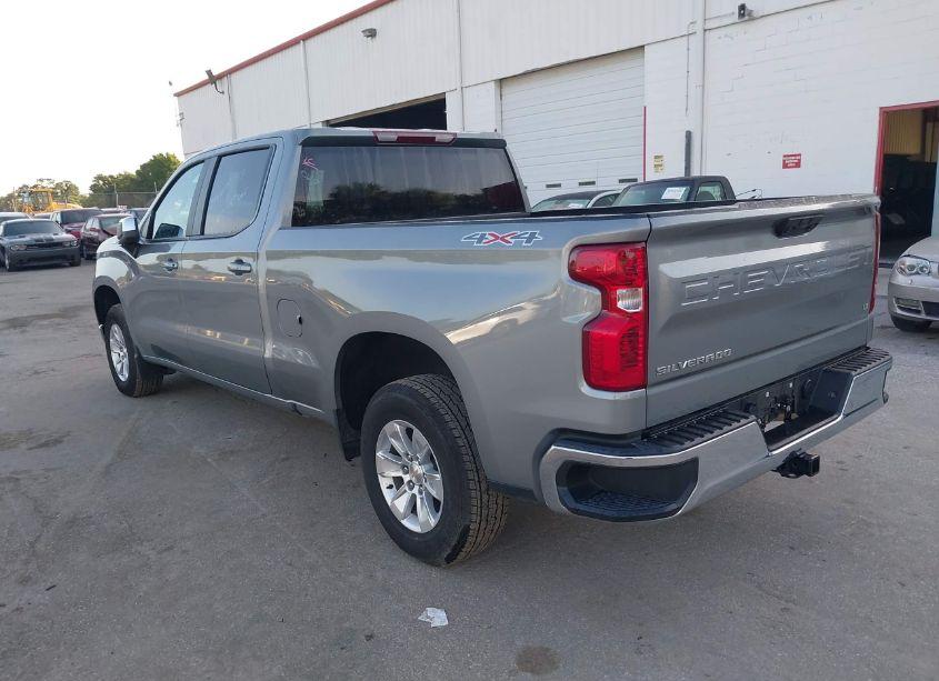 Photo 3 of 2023 Chevrolet Silverado 1500 4WD STANDARD BED LT (VIN 1GCUDDED4PZ322476)