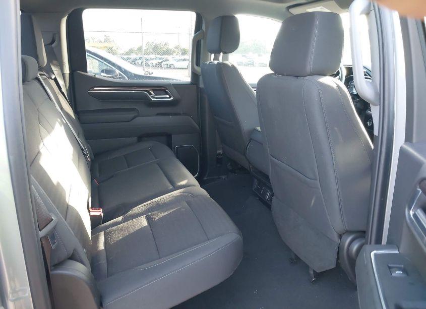 Photo 8 of 2023 Chevrolet Silverado 1500 4WD STANDARD BED LT (VIN 1GCUDDED4PZ322476)