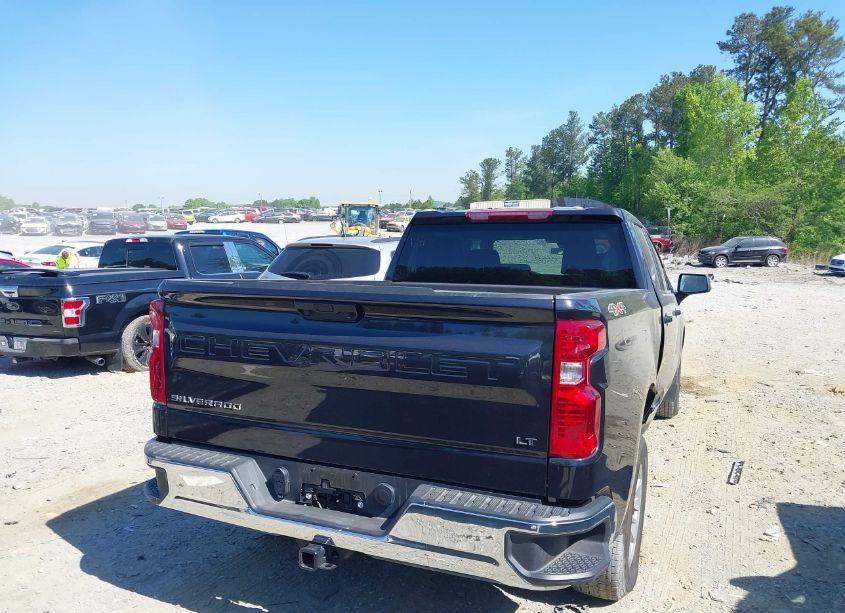 Photo 16 of 2023 Chevrolet Silverado 1500 4WD STANDARD BED LT (VIN 1GCUDDED4PZ327127)