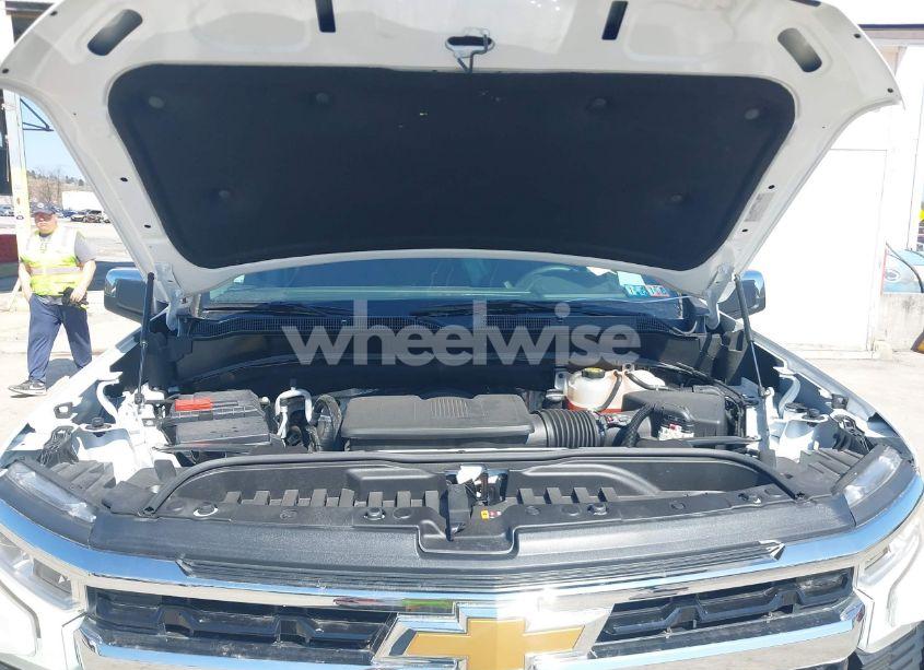 Photo 10 of 2024 Chevrolet Silverado 1500 4WD SHORT BED LT (VIN 1GCUDDED4RZ107229)