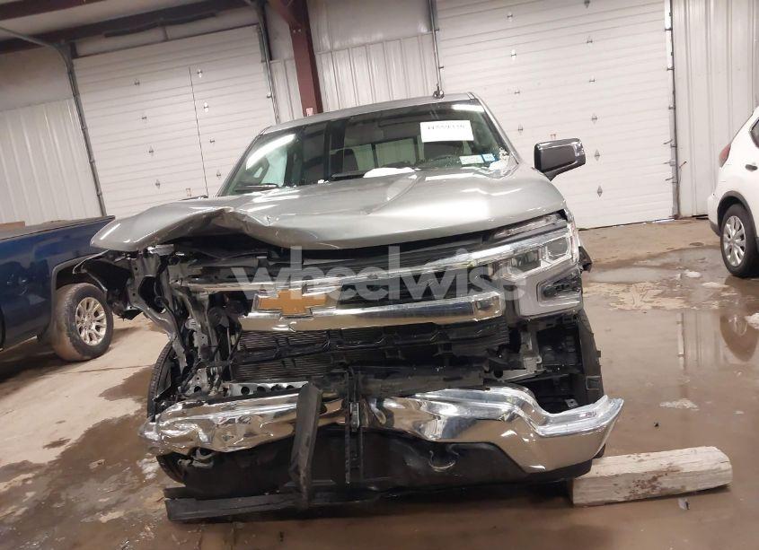 Photo 12 of 2024 Chevrolet Silverado 1500 4WD SHORT BED LT (VIN 1GCUDDED8RZ129024)