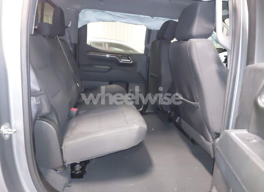 Photo 8 of 2024 Chevrolet Silverado 1500 4WD SHORT BED LT (VIN 1GCUDDED8RZ129024)