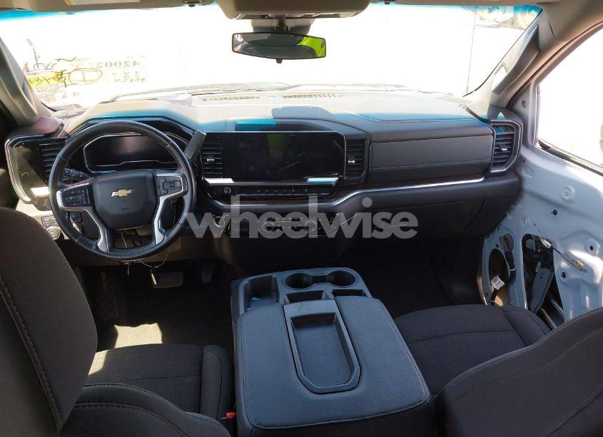 Photo 5 of 2022 Chevrolet Silverado 1500 4WD STANDARD BED LT (VIN 1GCUDDEDXNZ537566)