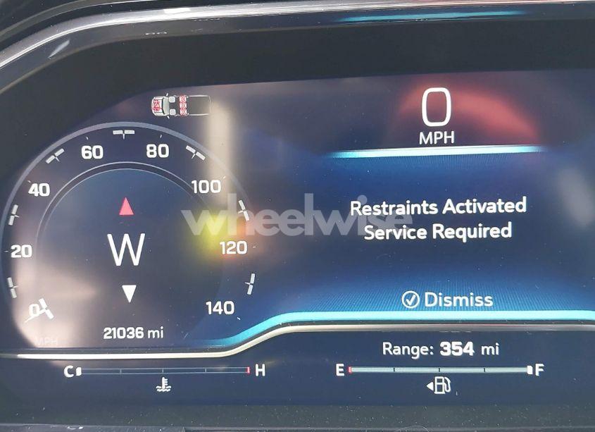 Photo 7 of 2024 Chevrolet Silverado 1500 4WD STANDARD BED LT (VIN 1GCUDDEDXRZ292189)