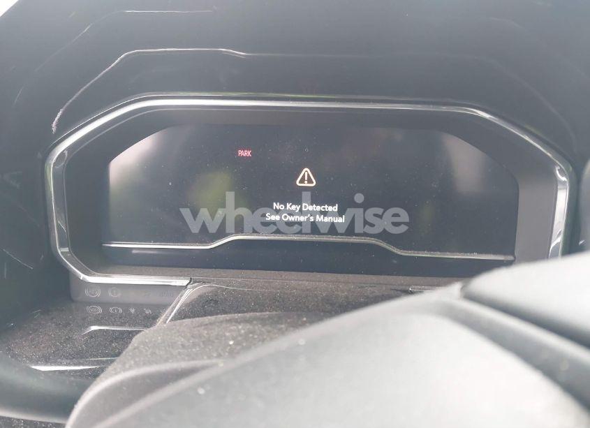 Photo 7 of 2023 Chevrolet Silverado 1500 4WD SHORT BED RST (VIN 1GCUDEE81PZ200943)