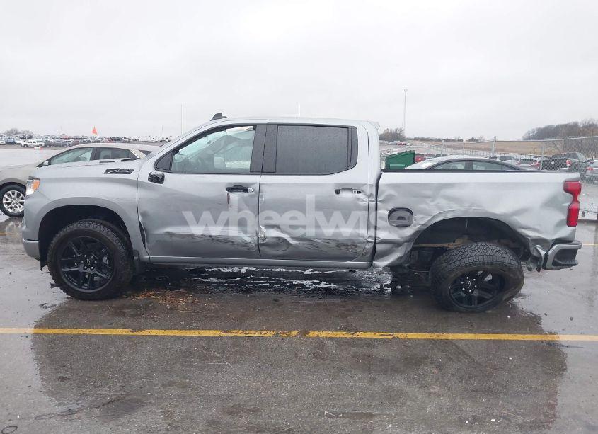 Photo 14 of 2024 Chevrolet Silverado 1500 4WD SHORT BED RST (VIN 1GCUDEE81RZ388883)