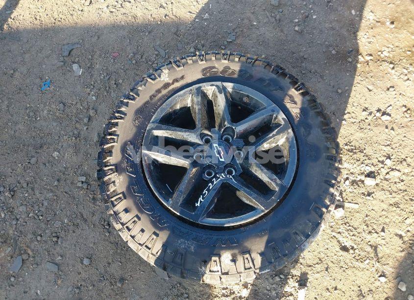 Photo 12 of 2023 Chevrolet Silverado 1500 4WD SHORT BED RST (VIN 1GCUDEE83PZ220384)