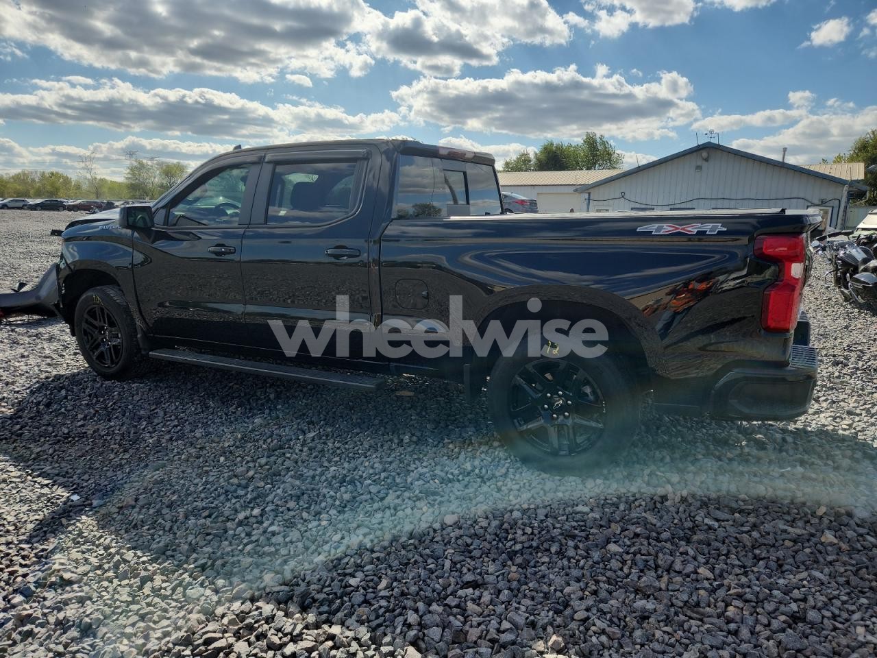 Photo 2 of 2024 CHEVROLET SILVERADO K1500 RST (VIN 1GCUDEE84RZ300618)