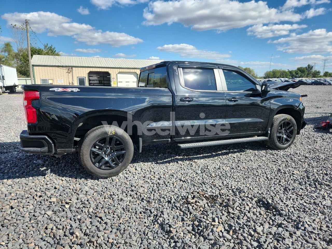 Photo 3 of 2024 CHEVROLET SILVERADO K1500 RST (VIN 1GCUDEE84RZ300618)