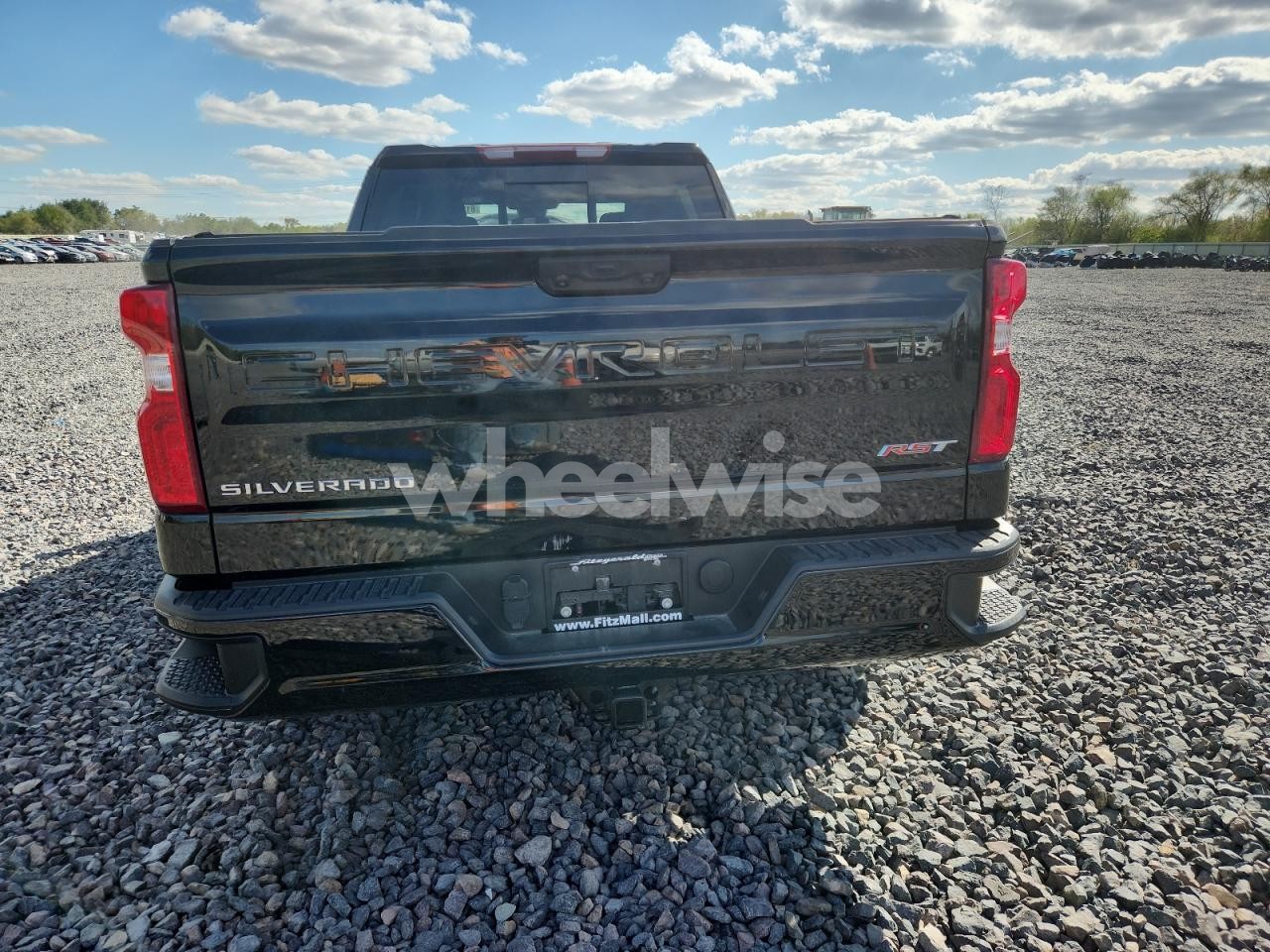 Photo 6 of 2024 CHEVROLET SILVERADO K1500 RST (VIN 1GCUDEE84RZ300618)
