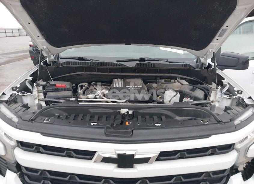 Photo 10 of 2023 Chevrolet Silverado 1500 4WD SHORT BED RST (VIN 1GCUDEE86PZ210142)