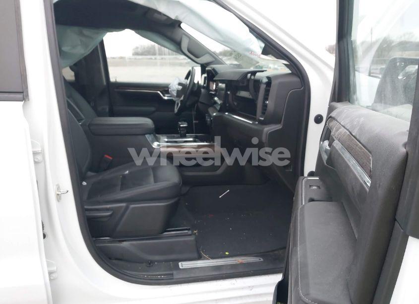 Photo 5 of 2023 Chevrolet Silverado 1500 4WD SHORT BED RST (VIN 1GCUDEE86PZ210142)