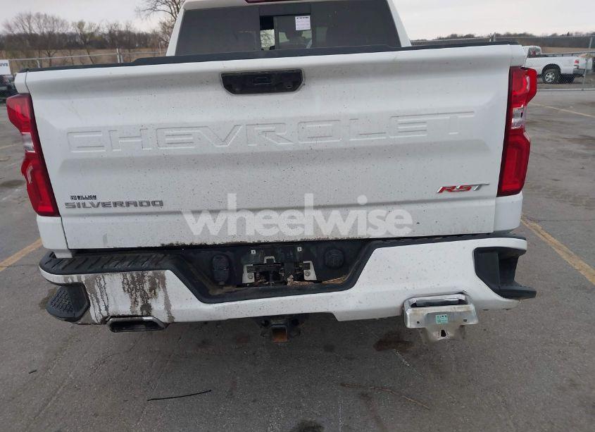 Photo 6 of 2023 Chevrolet Silverado 1500 4WD SHORT BED RST (VIN 1GCUDEE86PZ210142)