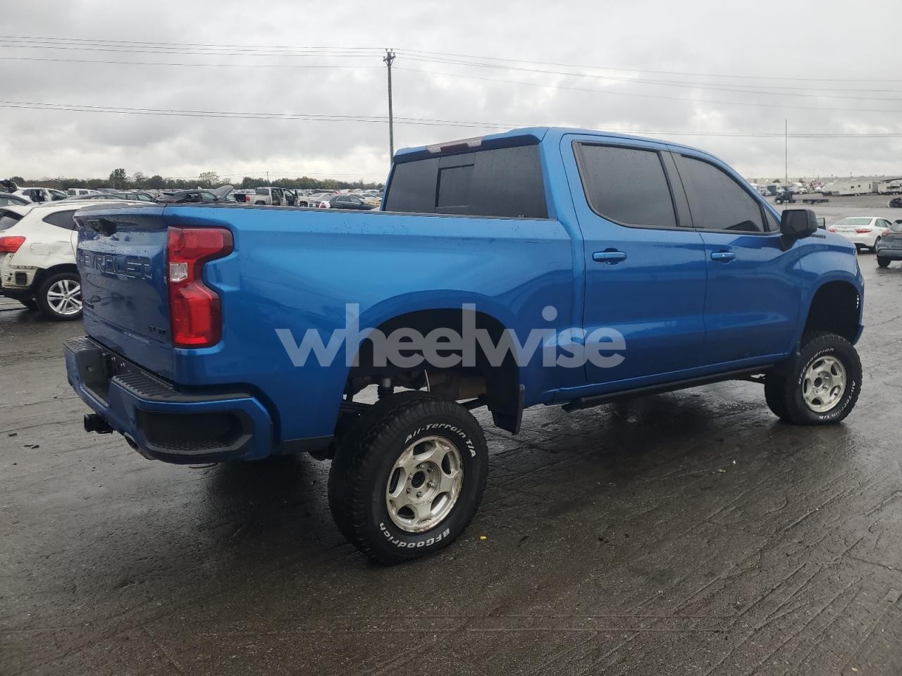 Photo 3 of 2022 CHEVROLET SILVERADO K1500 RST (VIN 1GCUDEED0NZ555614)