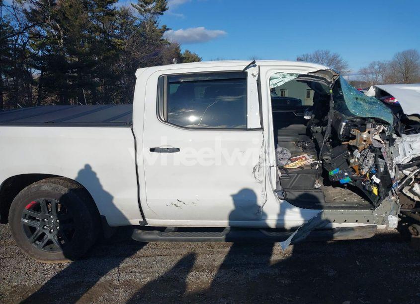 Photo 13 of 2023 Chevrolet Silverado 1500 4WD SHORT BED RST (VIN 1GCUDEED0PZ203264)