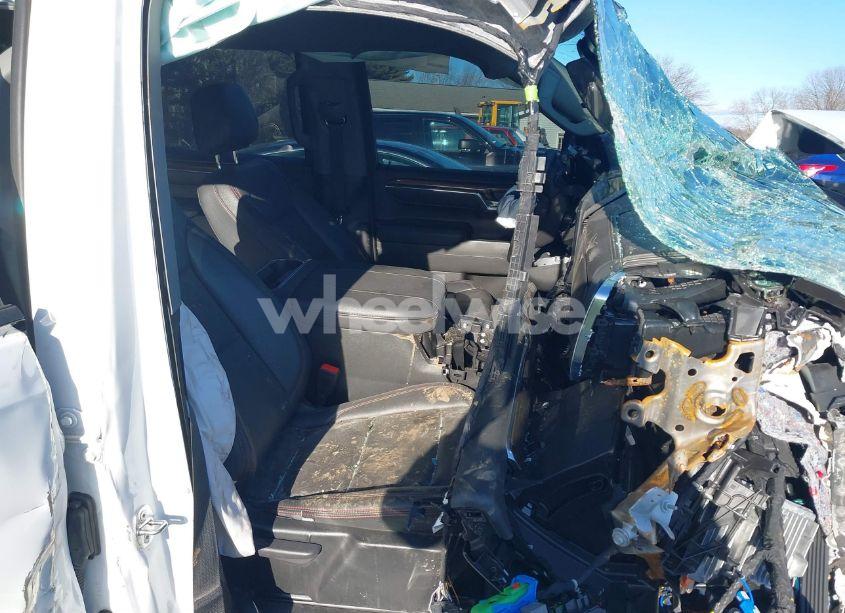 Photo 5 of 2023 Chevrolet Silverado 1500 4WD SHORT BED RST (VIN 1GCUDEED0PZ203264)