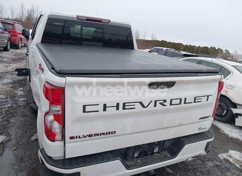 Photo 15 of 2024 Chevrolet Silverado 1500 4WD SHORT BED RST (VIN 1GCUDEED1RZ109462)
