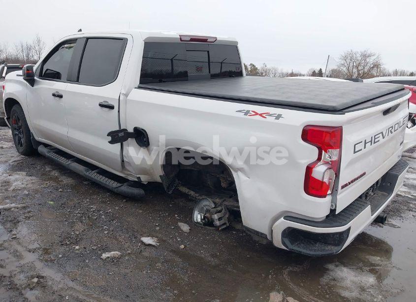 Photo 3 of 2024 Chevrolet Silverado 1500 4WD SHORT BED RST (VIN 1GCUDEED1RZ109462)