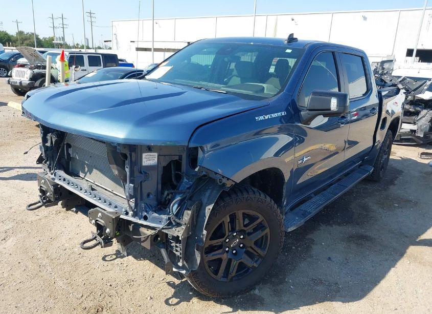 Photo 2 of 2024 Chevrolet Silverado 1500 4WD SHORT BED RST (VIN 1GCUDEED1RZ235238)