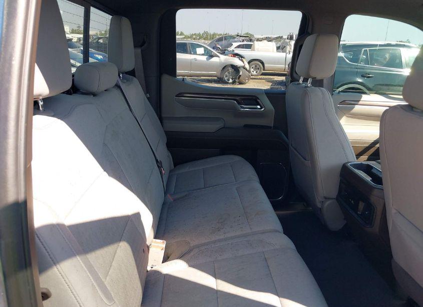 Photo 8 of 2024 Chevrolet Silverado 1500 4WD SHORT BED RST (VIN 1GCUDEED1RZ235238)