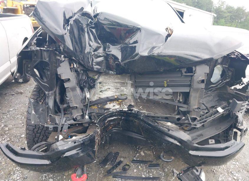 Photo 6 of 2023 Chevrolet Silverado 1500 4WD SHORT BED RST (VIN 1GCUDEED2PZ130558)