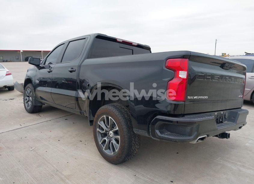 Photo 3 of 2024 Chevrolet Silverado 1500 4WD SHORT BED RST (VIN 1GCUDEED3RZ314958)