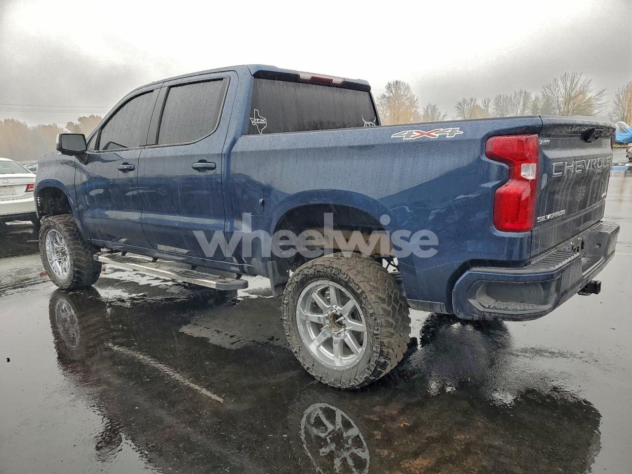 Photo 2 of 2022 CHEVROLET SILVERADO K1500 RST (VIN 1GCUDEED5NZ533284)