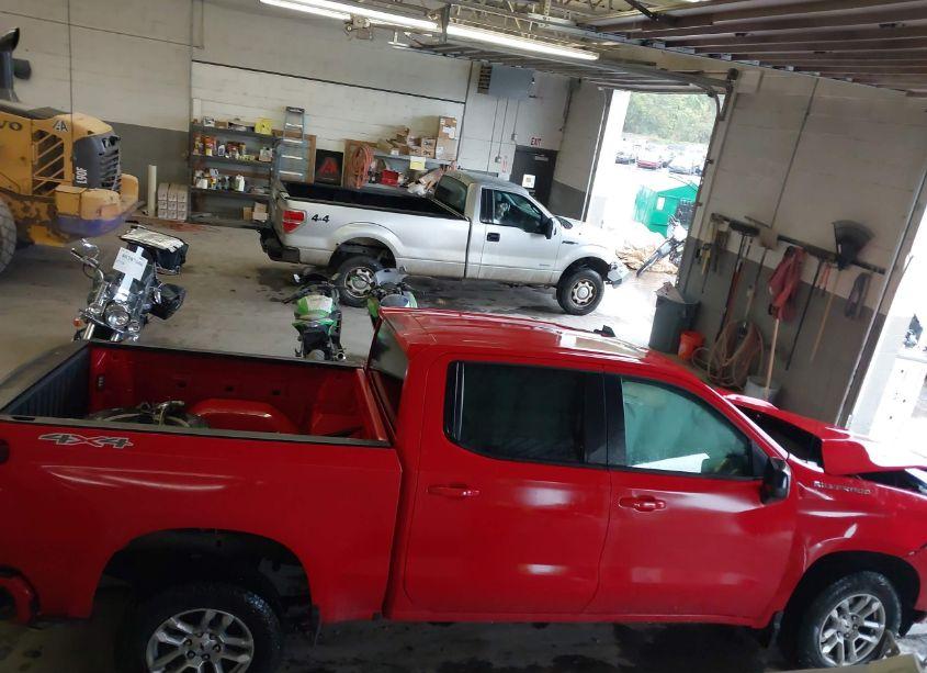 Photo 14 of 2022 Chevrolet Silverado 1500 4WD SHORT BED RST (VIN 1GCUDEED5NZ624779)