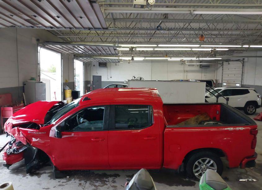 Photo 15 of 2022 Chevrolet Silverado 1500 4WD SHORT BED RST (VIN 1GCUDEED5NZ624779)