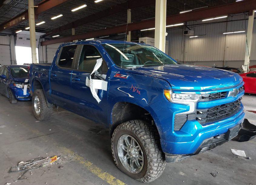 2024 Chevrolet Silverado 1500 4WD SHORT BED RST (VIN 1GCUDEED6RZ108470) main photo