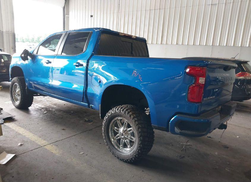 Photo 3 of 2024 Chevrolet Silverado 1500 4WD SHORT BED RST (VIN 1GCUDEED6RZ108470)