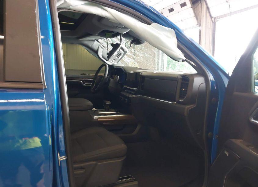 Photo 5 of 2024 Chevrolet Silverado 1500 4WD SHORT BED RST (VIN 1GCUDEED6RZ108470)