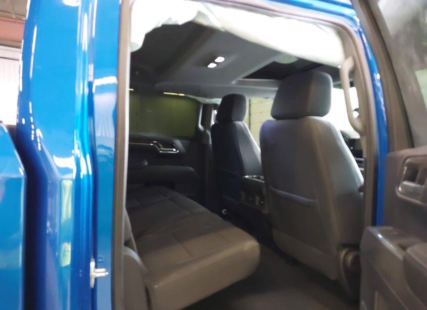 Photo 8 of 2024 Chevrolet Silverado 1500 4WD SHORT BED RST (VIN 1GCUDEED6RZ108470)