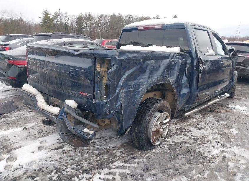 Photo 4 of 2022 Chevrolet Silverado 1500 4WD SHORT BED RST (VIN 1GCUDEED7NZ620877)
