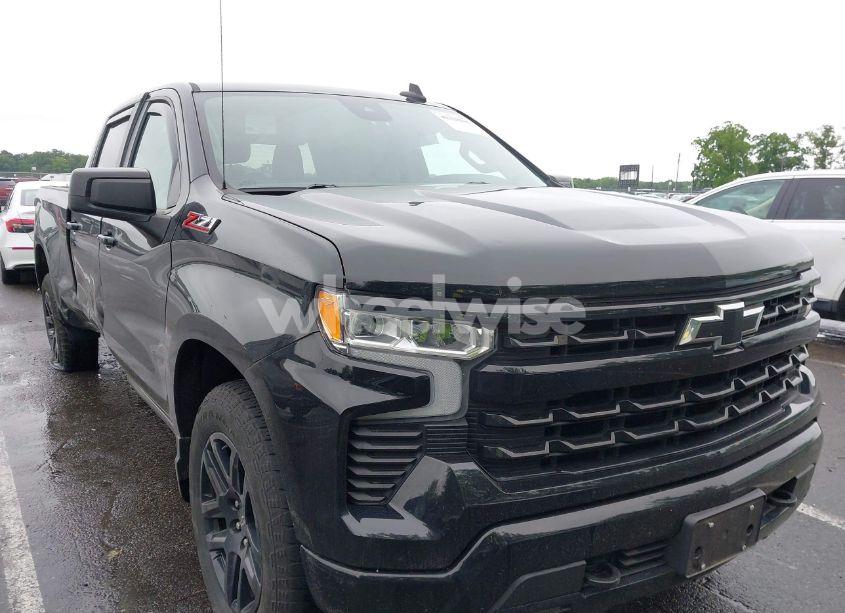 2022 Chevrolet Silverado 1500 4WD STANDARD BED RST (VIN 1GCUDEED7NZ638375) main photo