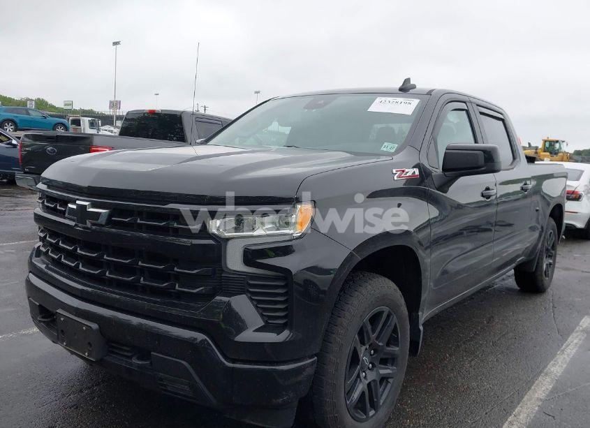 Photo 2 of 2022 Chevrolet Silverado 1500 4WD STANDARD BED RST (VIN 1GCUDEED7NZ638375)