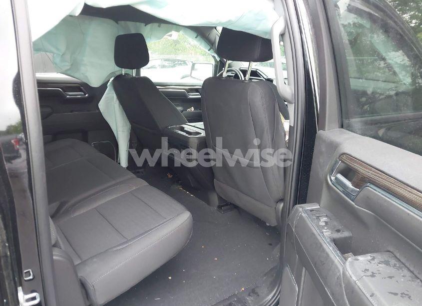 Photo 8 of 2022 Chevrolet Silverado 1500 4WD STANDARD BED RST (VIN 1GCUDEED7NZ638375)