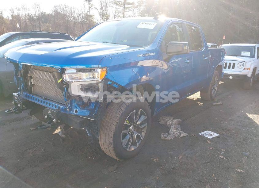 Photo 2 of 2023 Chevrolet Silverado 1500 4WD SHORT BED RST (VIN 1GCUDEED7PZ170196)