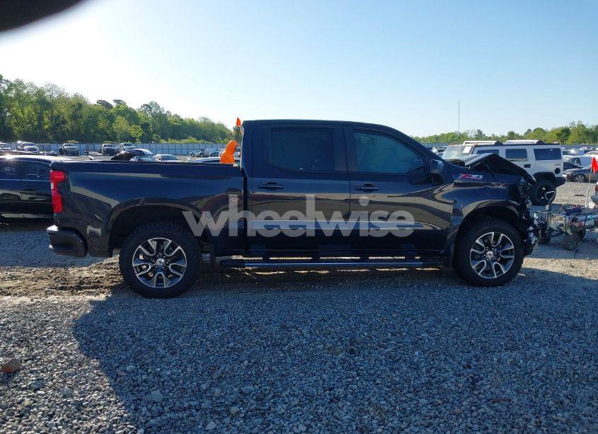 Photo 13 of 2022 Chevrolet Silverado 1500 4WD SHORT BED RST (VIN 1GCUDEEDXNZ568970)