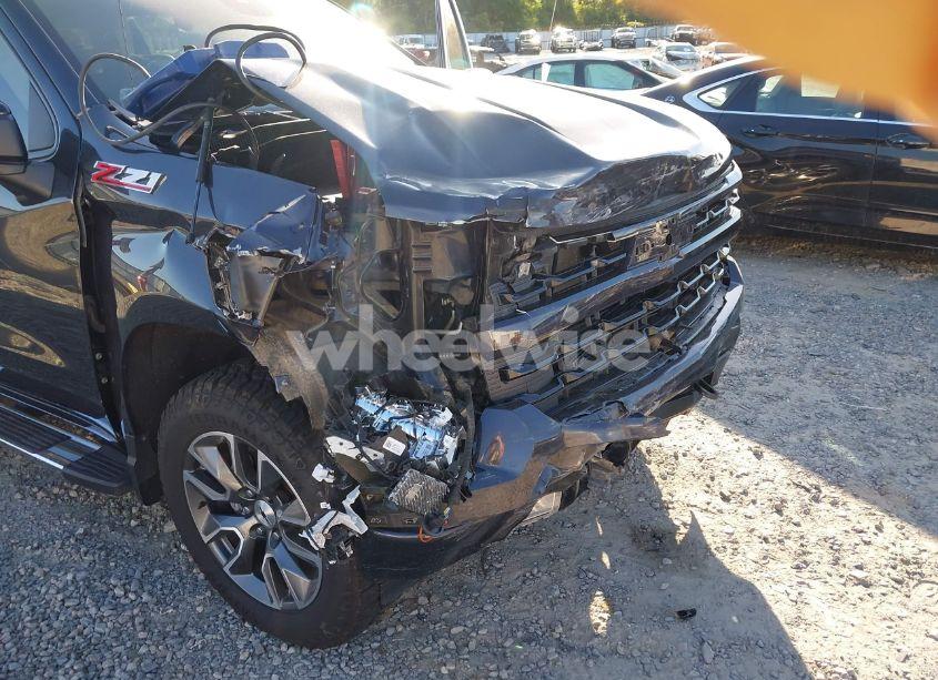 Photo 6 of 2022 Chevrolet Silverado 1500 4WD SHORT BED RST (VIN 1GCUDEEDXNZ568970)