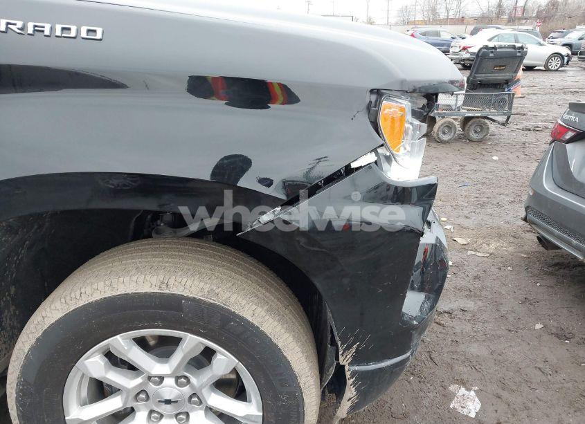 Photo 22 of 2023 Chevrolet Silverado 1500 (VIN 1GCUDEEL1PZ168810)