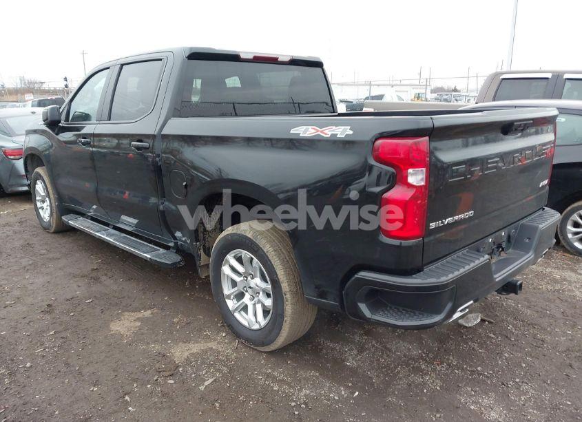 Photo 3 of 2023 Chevrolet Silverado 1500 (VIN 1GCUDEEL1PZ168810)