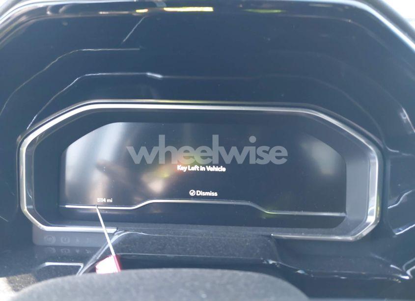 Photo 7 of 2024 Chevrolet Silverado 1500 4WD SHORT BED RST (VIN 1GCUDEEL5RZ292632)